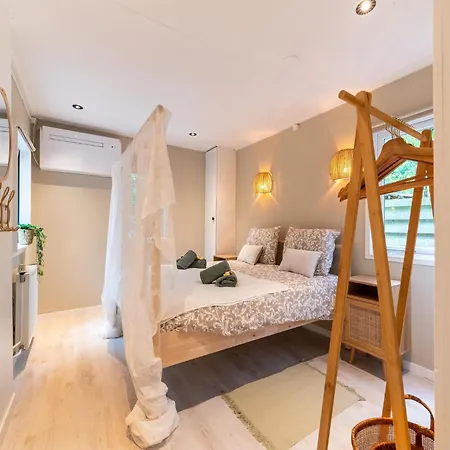 In Gelderland Near Woodlands, Cleaning Included * Hattemerbroek