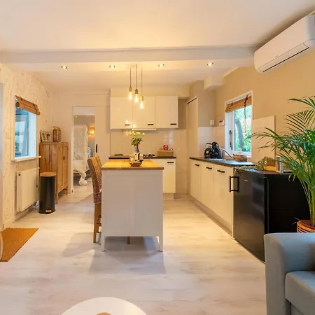 In Gelderland Near Woodlands, Cleaning Included * Hattemerbroek