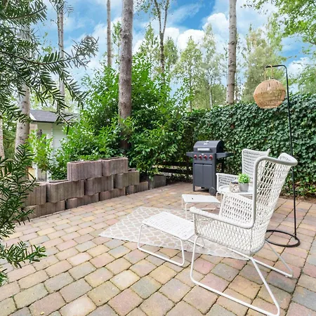 In Gelderland Near Woodlands, Cleaning Included Дом отдыха